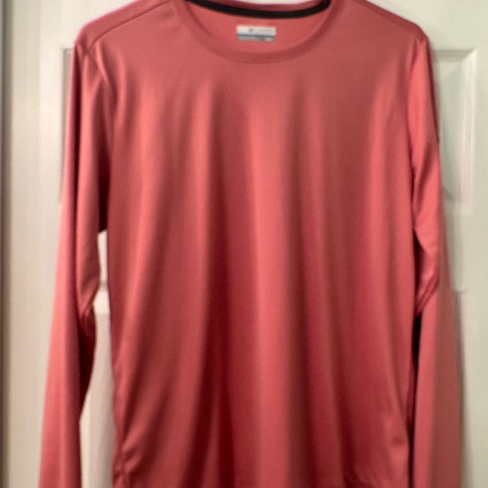 Women’s long sleeve Columbia shirt